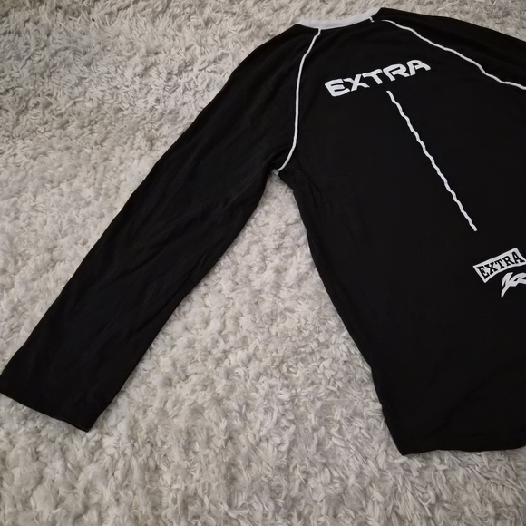 ☆5/$15☆H&M Divided EXTRA Racing Long Sleeve Shirt | Black & White | XS - Picture 15 of 16